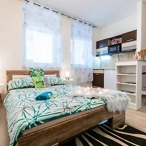  Апартаменты Apartia Krenova, Brno-center