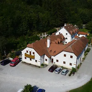 Kadlcuv Mlyn Penzion